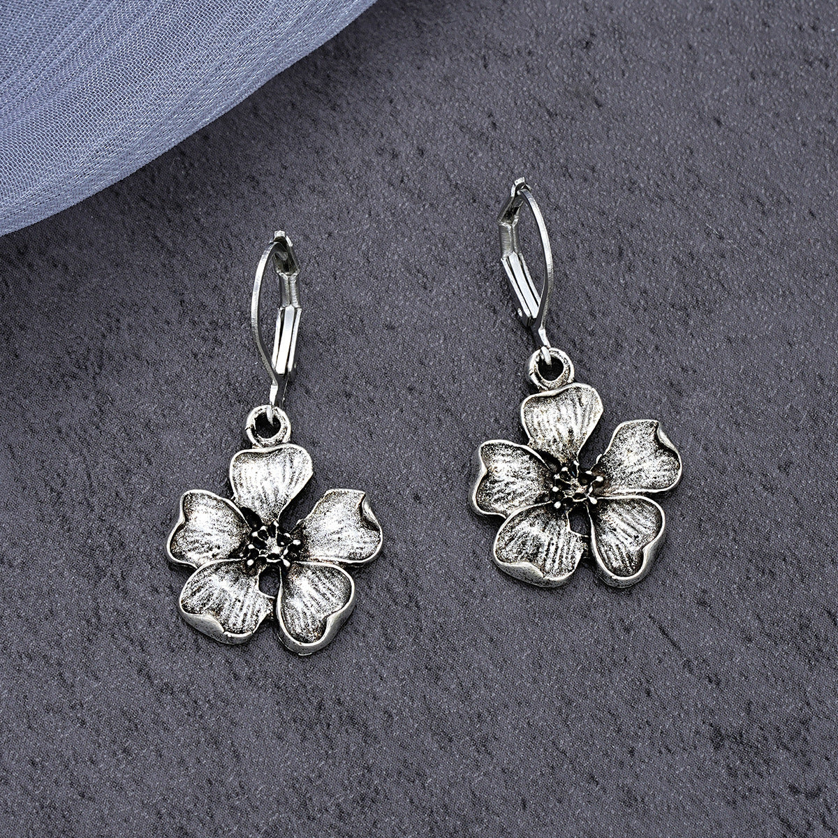 Bohemian Retro  Charming Flower Earrings
